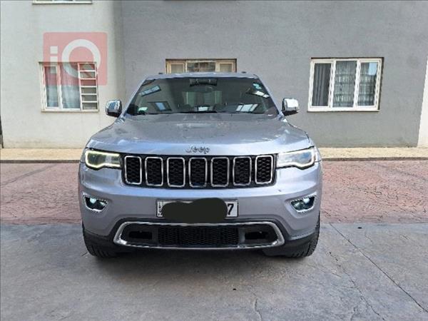 جيب جراند شيروكي 2017 للبيع في العراق - اربيل